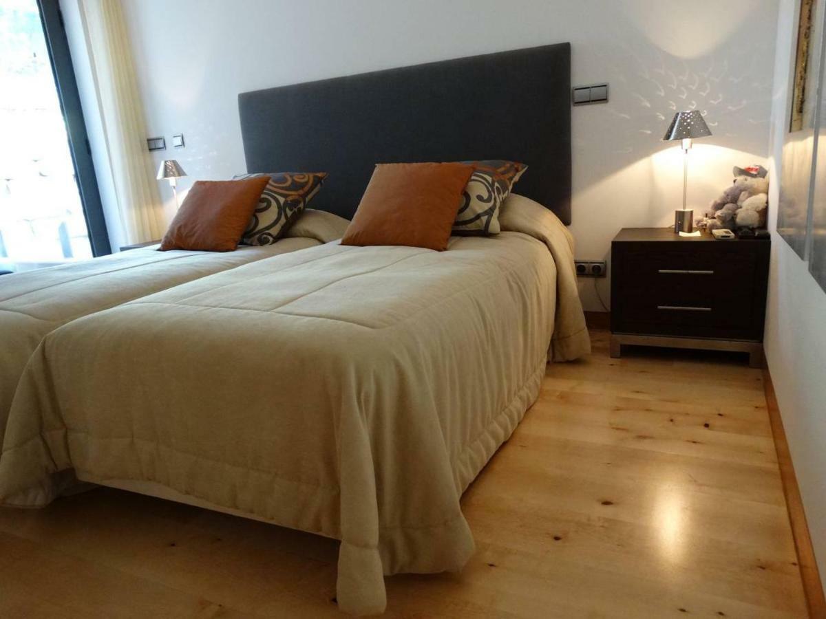 Apartamento Com 3 Quartos E Piscina Вале до Лобо Екстериор снимка